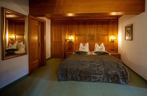 Lech am Arlberg Hotel | die AlpenRose