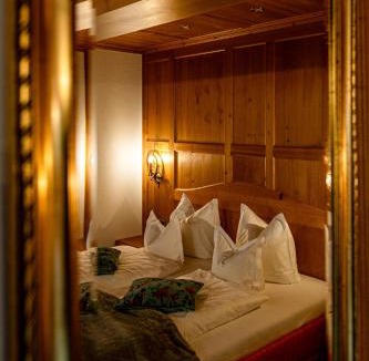 Lech am Arlberg Hotel | die AlpenRose