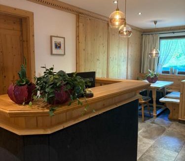 Sankt Anton am Arlberg Hotel | Hotel Garni Senn