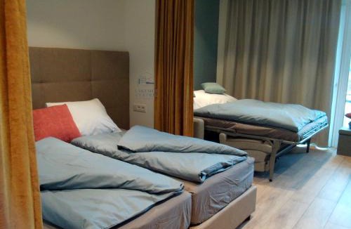 Techelsberg am Worther See Apartment | Lakeside Central Apartment Wörthersee - Free covered Parking, Train & Bus & Supermarket with Supercharger