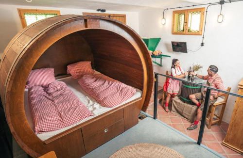 Grub an der March House | Holiday Home Weinfass-Chalet für 4 in Grub an der March by Interhome