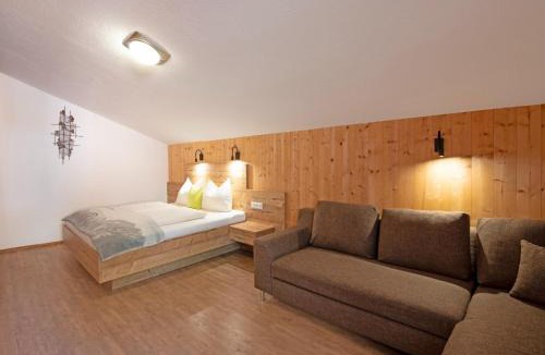 Rohrberg House | House in Zell am Ziller with Panoramic Views