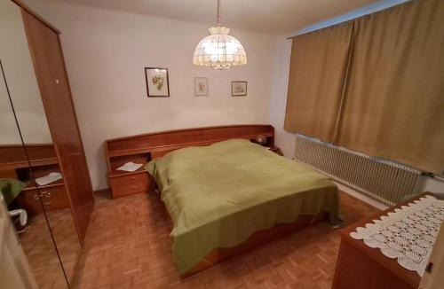 Großkadolz Apartment | Bauernhaus mit großem Innenhof und Garten - ideal für große Gruppen