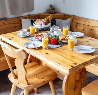 Telfes im Stubai Apartment | Alpenpause Apartment in Telfes
