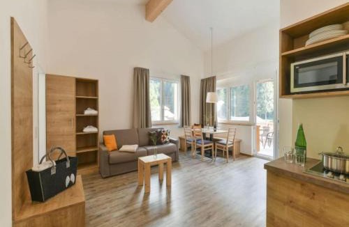 Klosterle Apartment | Majestic apartment in Klösterle with sauna on the Arlberg Met Terras