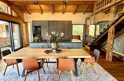 Oberhausen House | DER ERLACHER Alpenrefugium 1874 LUXERY & PRIVACY by Belle-Stay