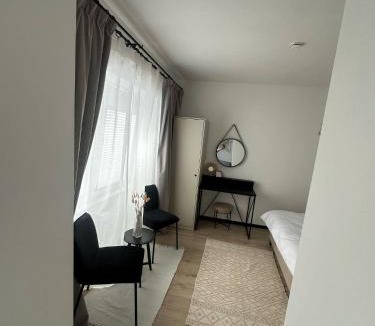 Gloggnitz Apartment | Place2stay Gloggnitz1