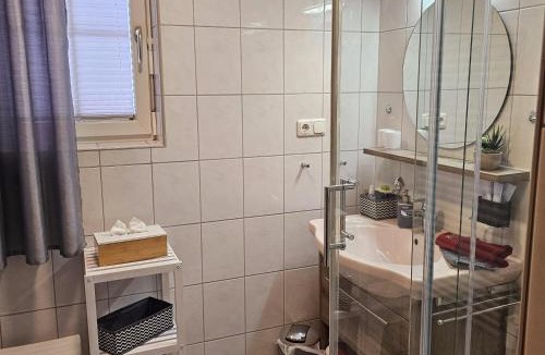 Hoefen Apartment | UNVERBAUTE PANORAMALAGE, Bergblick, Erholung, Komfort, Süd-Balkon, WOHNZIMMER, 2 SCHLAFZIMMER, ruhig