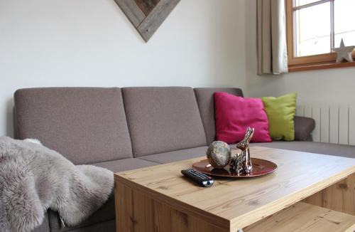 Weisspriach Ski Chalet | Cozy Chalet in Wei priach with Terrace