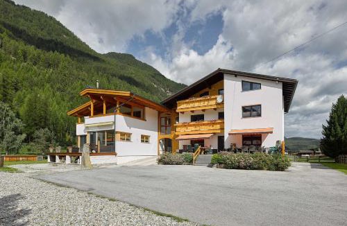 Oberried House | Haus Frieda