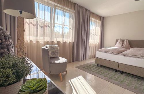 Seekirchen am Wallersee House | "SONNTAGSGLÜCK" - Premium Apartments Seekirchen, ruhiges Feriendomizil im Grünen, gemeinsamer Poolarea