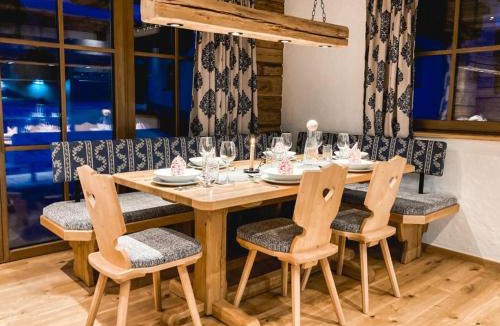 Ebene Ski Chalet | Cupids New Chalets-CONTACT# WHATSAP BEFORE BOOKING# -I-43-650-674-9944-