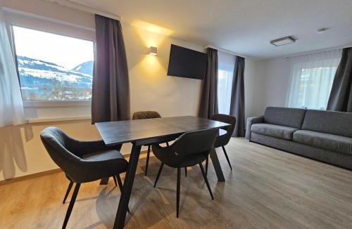 Assachberg Apartment | New, cozy retreat, 300 m to ski bus in Schladming Region