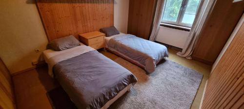Fischamend Apartment | Vienna Apartment in Fischamend 2 Bedrooms - 3 Beds, Airport nearby