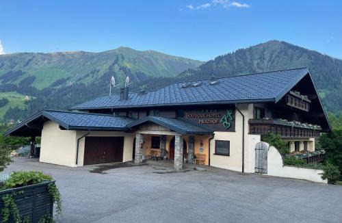 Riezlern Hotel | Boutique Hotel Herzhof - Garni-Appartements - Adults Only