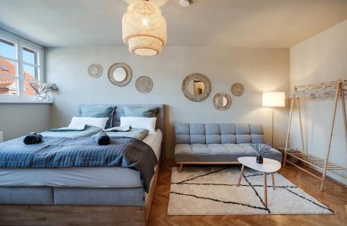 Graz City Centre Apartment | Boho Design Altstadt Studio - AC & Free Parking by HERO HOMES Graz