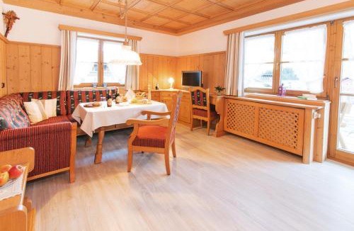 Hirschegg Apartment | Ferienwohnungen Hörmann