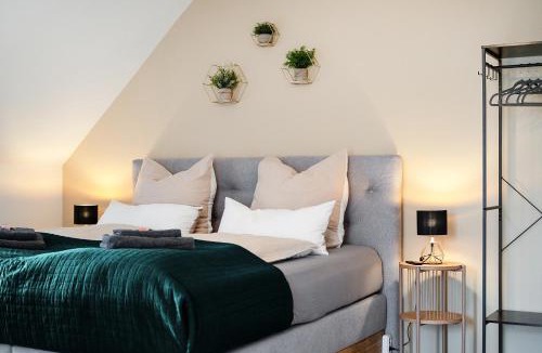 Graz City Centre Apartment | Altstadt View Suite - 2BR at Jakominiplatz & Free Parking by HERO HOMES Graz