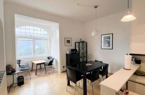Semmering Apartment | Villa AlexanderCharmante Wohnung mit Bergblick, Villa Alexander