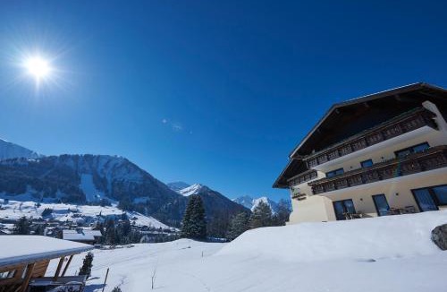 Riezlern Hotel | Boutique Hotel Herzhof - Garni-Appartements - Adults Only