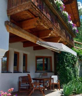 Faggen Apartment | Burg Laudegg Blick