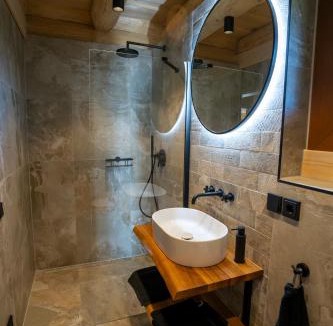 Albeck Ski Chalet | Chalet NON-SENS by L'Occitane