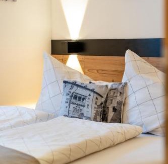 Sistrans Apartment | INN Sun Apartment