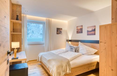 Sistrans Apartment | INN Sun Apartment