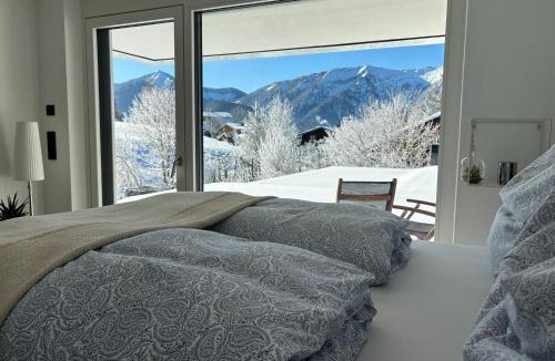 Faistenau Apartment | place2be - with infinity pool