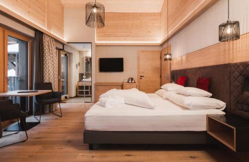 Ried im Oberinntal Hotel | Hotel Riederhof- Urlaub mit WAU!