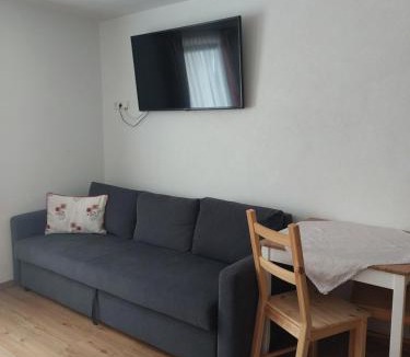 Schmirn House | Nedererhof - Zimmer Alpenrose mit Gemeinschaftsküche