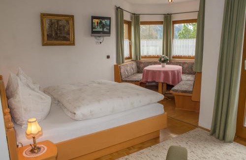 Seefeld in Tirol Bed & Breakfast | KREUZHOF Seefeld