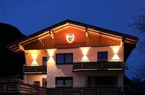 Reutte Apartment | Ferienwohnungen LODGE-B