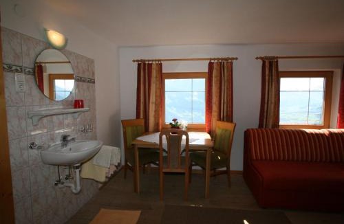 Schlitters Apartment | Apartment Tom by Interhome
