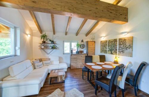 Leoben Apartment | AusZeit Steiraland Penthouse 9 mit großen Balkon und Parkplatz