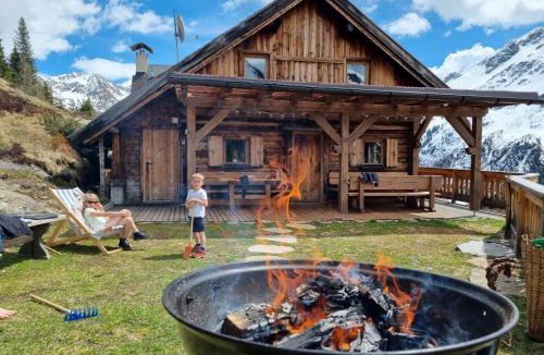 Soelden Ski Chalet | Almhütte Chrisanten Thaya Sölden