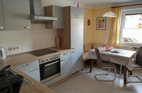 Hoefen Apartment | Ferienwohnung Schreieck Maria