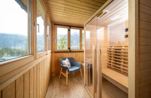 Wald am Arlberg Apartment | Apartmenthaus Matri by Pferd auf Wolke