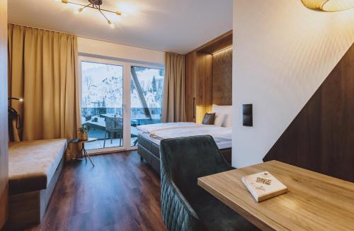 Wiesern Hotel | GLEMM by AvenidA incl Joker Card