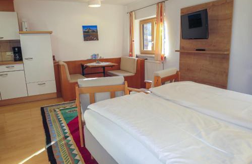 Sankt Anton am Arlberg Apartment | Apartment Hof am Schönbach-3 by Interhome