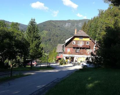 Zedlitzdorf House | Gasthaus Luggwirt