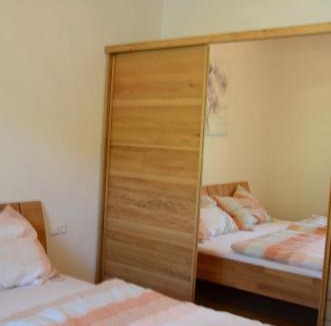 Michelbach Apartment | Ferienwohnung Waldköhlerei