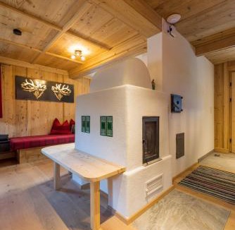 Finsing Ski Chalet | Fasserhäusl -Private Luxury Chalet mit Hot Tub & Sauna