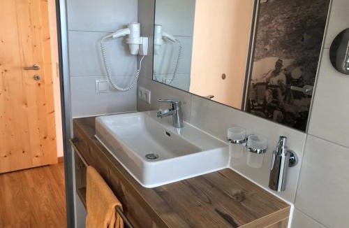 Mathon Apartment | Saffretta Ferienwohnungen