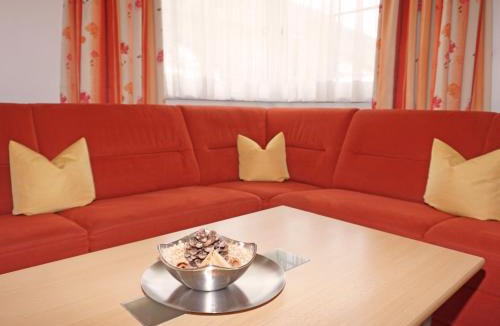Ried im Oberinntal Apartment | Apartment Apart D by Interhome
