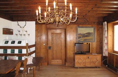 Fliess Ski Chalet | Chalet Jagdhaus Biedenegg by Interhome