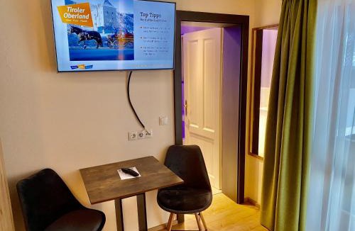 Ried im Oberinntal Hotel | Gasthof Rieder Stubn B&B Restaurant & Pinseria