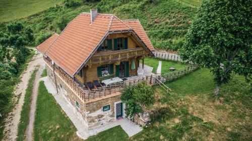 Wolfsberg House | Kogljahrerhütte