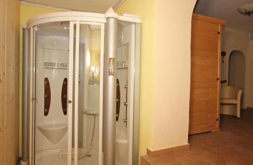 Huben Apartment | Luxurious Apartment in L ngenfeld with Sauna