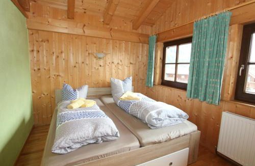 Huben Apartment | Quaint Apartment in L ngenfeld with Sauna